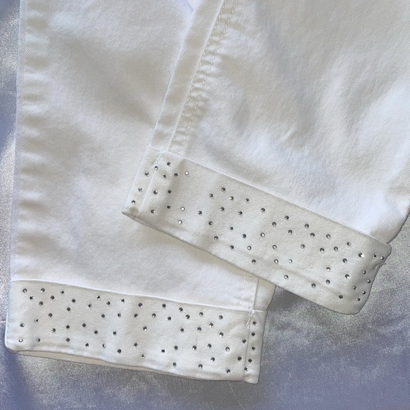 Peck & Peck White Cropped Denim Capri Jeans Stretch Tummy Lift Jeweled Cuff Sz 8 - Picture 12 of 14